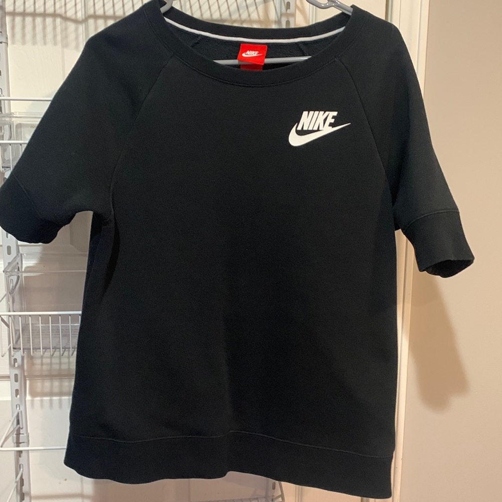 CUTE Short Sleeve Nike Sweatshirt